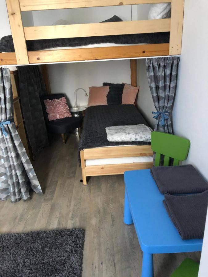 Katus Apartman Eger Exterior foto